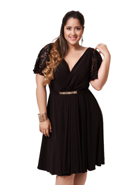 Vestido corto Nataly con mangas plato de encaje y falda corta