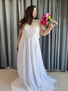 Modelo Sofí - Vestido largo con top de encaje y falda larga de gasa.