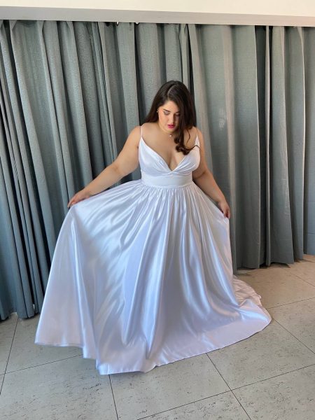 Modelo Zaragoza - Vestido largo con corsé de satín y falda larga