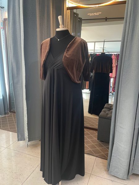 Tapado de terciopelo color marrón