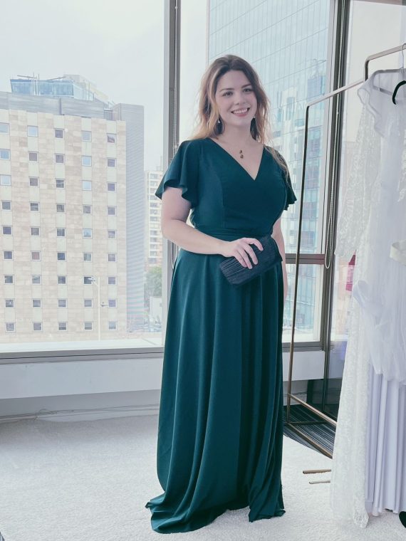 Vestido Mercedes falda Larga verde esmeralda con mangas