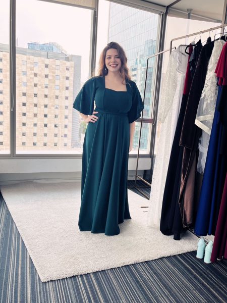 Vestido Diva Falda Larga Color Verde Esmeralda con mangas Talla "XL"