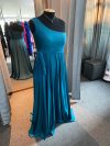 Vestido Miranda color Petróleo Asimétrico con tiras de gasa multiformas falda Larga