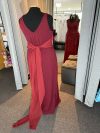 Vestido Jeniffer color Burdeo con tiras de gasa multiformas falda Larga "Apegada" Talla : "L-XL"