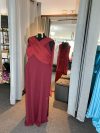 Vestido Jeniffer color Burdeo con tiras de gasa multiformas falda Larga "Apegada" Talla : "L-XL"