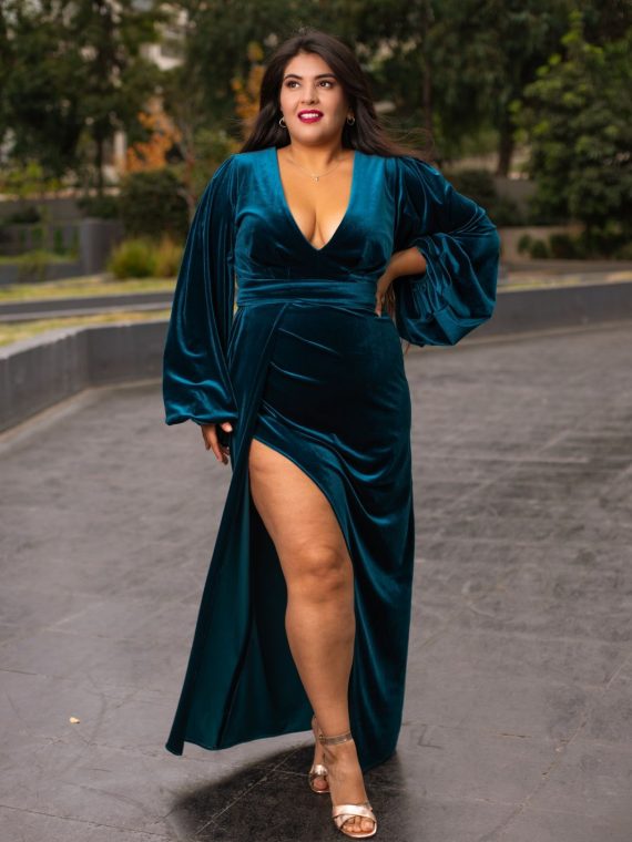 Vestido Amaral color Verde Petróleo con mangas Globo  falda Larga "Apegada" con tajo