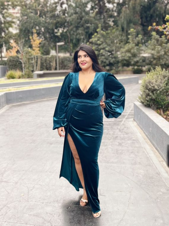 Vestido Amaral color Verde Petróleo con mangas Globo  falda Larga "Apegada" con tajo
