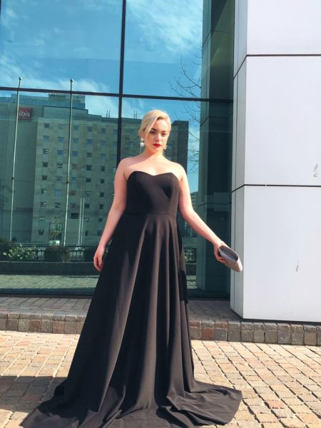 Vestido Largo Leslie color negro sin mangas y falda larga de Tela Crepe (Corsé)