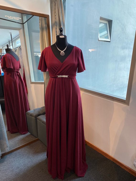 Vestido Verónica falda larga color burdeo talla "XL-2XL" Mangas de gasa