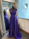 Vestido Luciana color Morado obispo sin mangas y falda larga con tajo