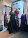 Vestido Mercedes falda larga con tajo color negro con Brillos plata talla "L-XL"
