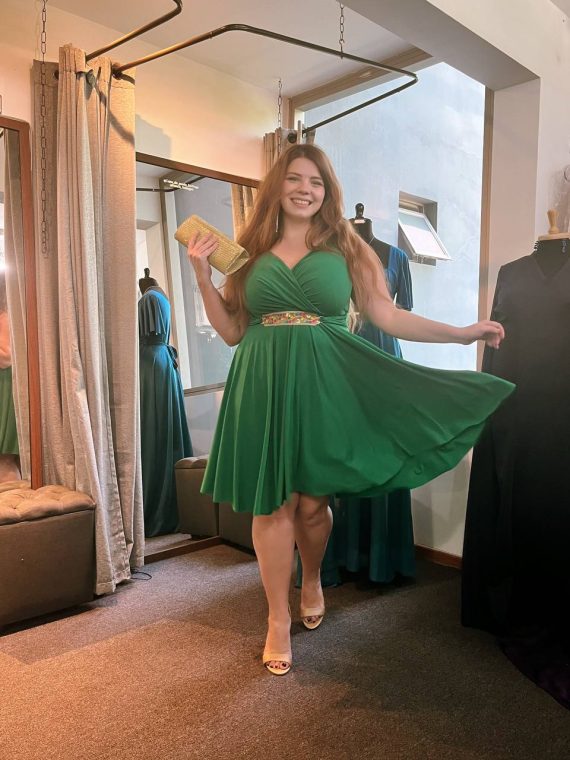 Vestido Corto Nataly en color Verde sin mangas y falda corta L-XL