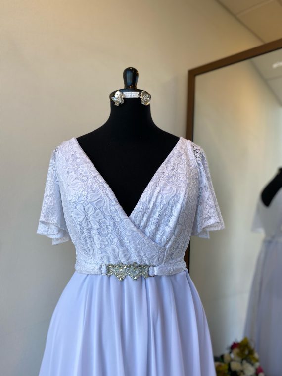 Vestido Mercedes con mangas plato de encaje falda larga de Gasa talla "XL-2XL" color blanco