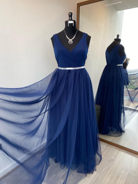 Vestido Lidia Largo sin mangas color azul marino falda de Tul talla "XL"