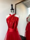 Vestido Pamela color Rojo cuello Halter falda Larga de Tul Talla : "S"