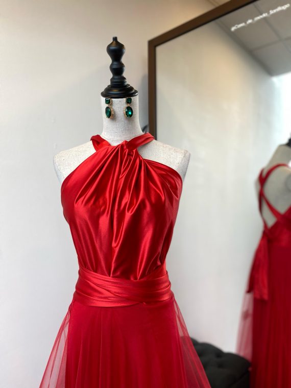 Vestido Pamela color Rojo cuello Halter falda Larga de Tul Talla : "S"