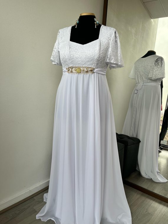 Vestido Diva con mangas de encaje  y falda larga de Gasa "XL-2XL"novia civil color blanco