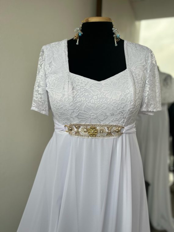 Vestido Diva con mangas de encaje  y falda larga de Gasa "XL-2XL"novia civil color blanco