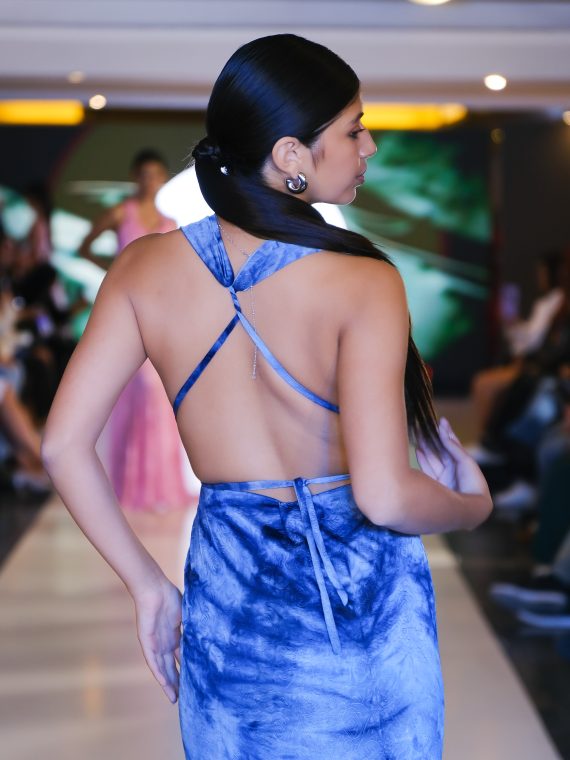 Vestido Galaxia (Exclusivo para arriendo) (apegado) Gris-azul falda Sirena "XS-S"