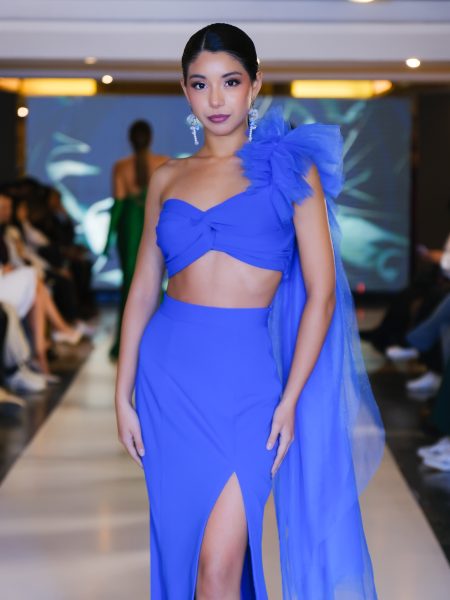 Conjunto Top con tul y Falda de Crepe color Azul Rey: "S-M"
