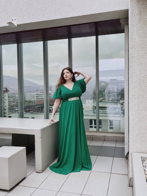 Vestido Mercedes con falda Larga de Crepe color Verde con mangas Plato talla "2XL-3XL"