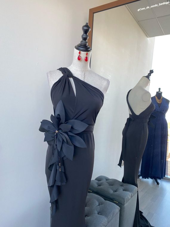 Vestido Galaxia (arriendo exclusivo) negro falda Sirena "XS" Flor Opcional