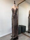 Vestido Perla (Exclusivo para arriendo) Lentejuelas negro-dorado falda Larga "Apegada" Talla : "XXS"