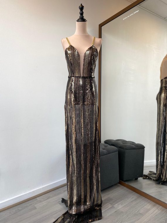 Vestido Perla (Exclusivo para arriendo) Lentejuelas negro-dorado falda Larga "Apegada" Talla : "XXS"