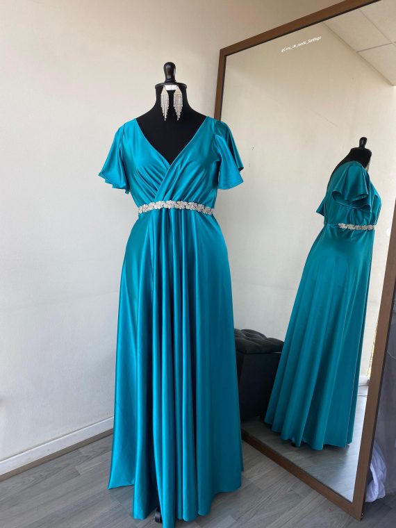 Vestido Lidia Largo con mangas tela satinada desde la talla "L-XL"