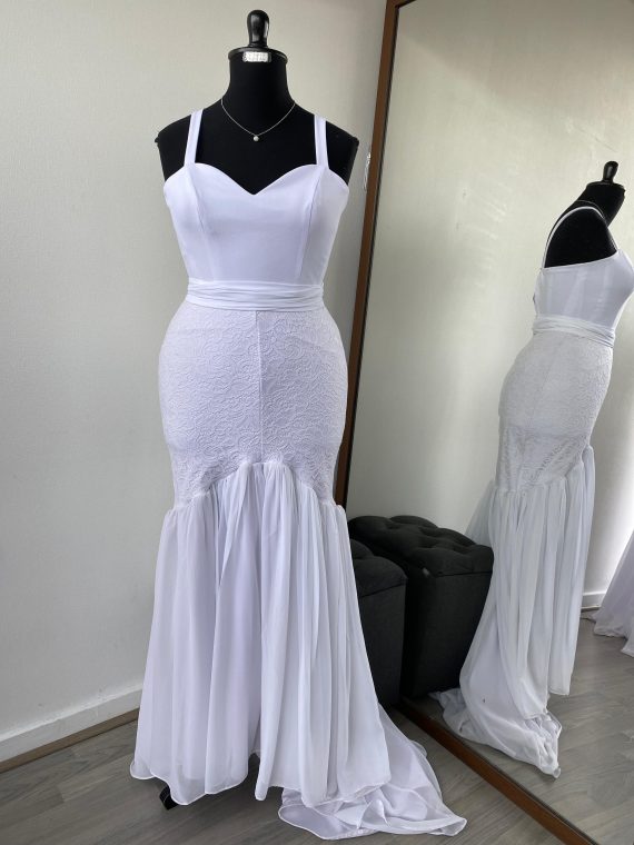 Vestido Flavia falda sirena de Encaje y cola de gasa talla "M-L" color Blanco