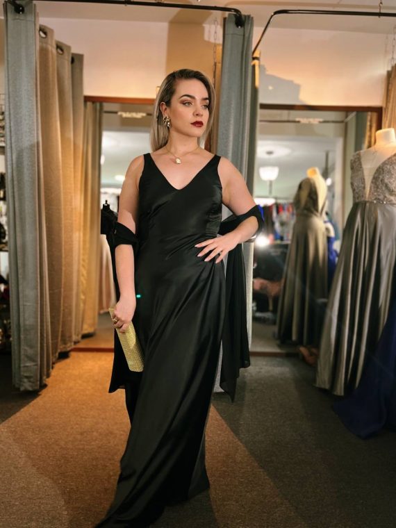 Vestido Jennifer color Negro Piel de Ángel con tiras de gasa multiformas falda Larga "Apegada" Talla : "L-XL"