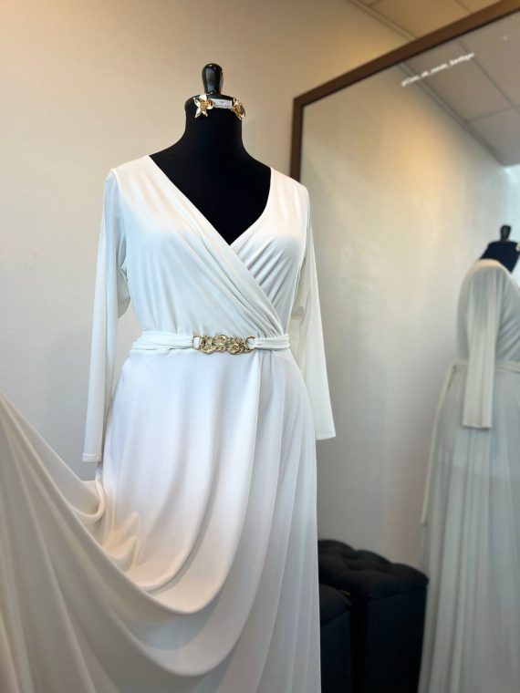 Vestido largo Veronica escote de tela elasticada en color ivory con mangas 2XL