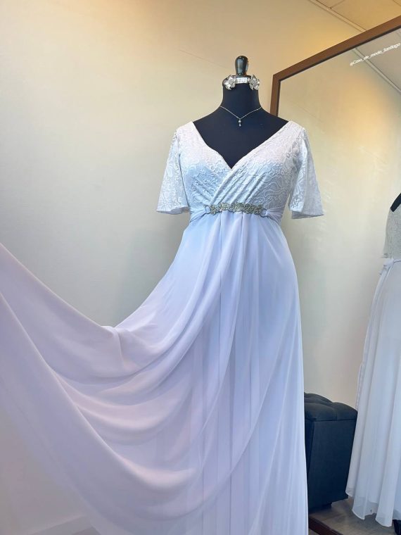 Vestido largo - Nataly en color blanco con encaje y con falda larga de gasa XL