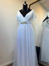 Vestido Mercedes con mangas plato de encaje falda de Tul talla "L-XL" Blanco