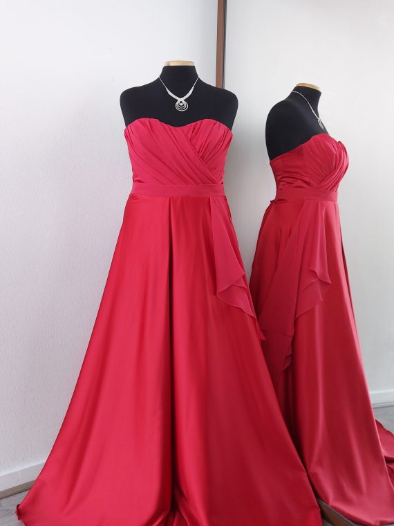 Vestido Ori corazon straples, color rojo y falda larga de piel de angel, a medidas