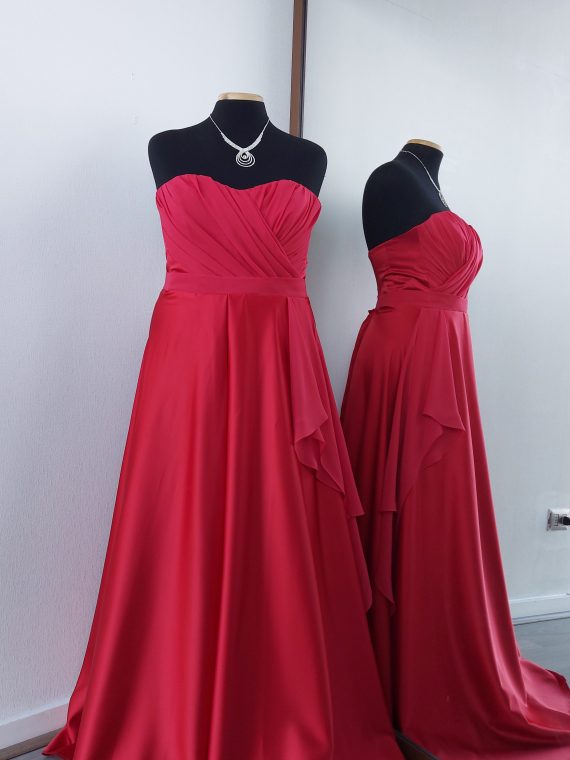 Vestido Ori corazon straples, color rojo y falda larga de piel de angel, a medidas