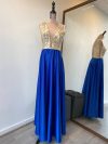 Vestido Margarita en Azul Rey con Top de Encaje Bordado con Falda de satin, talla M